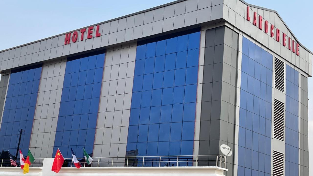 Yaoundé La Rochelle Hotel מראה חיצוני תמונה