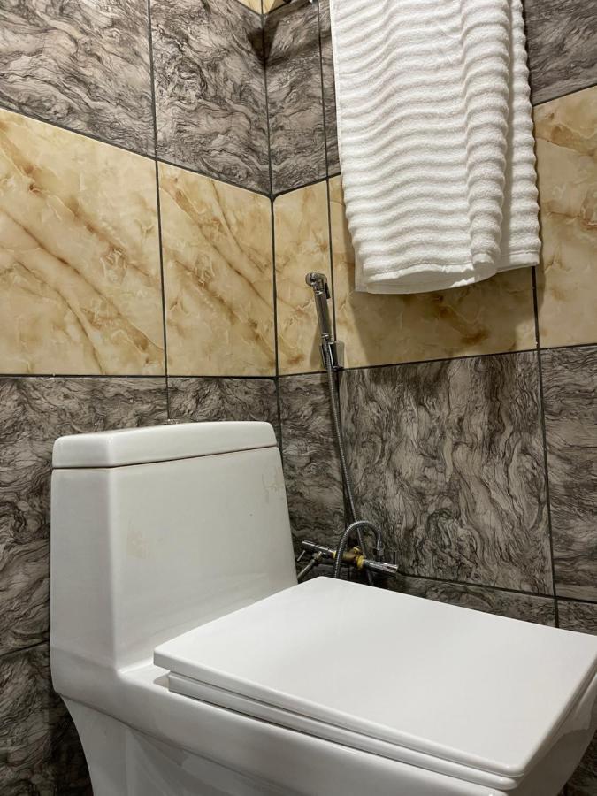 Yaoundé La Rochelle Hotel מראה חיצוני תמונה
