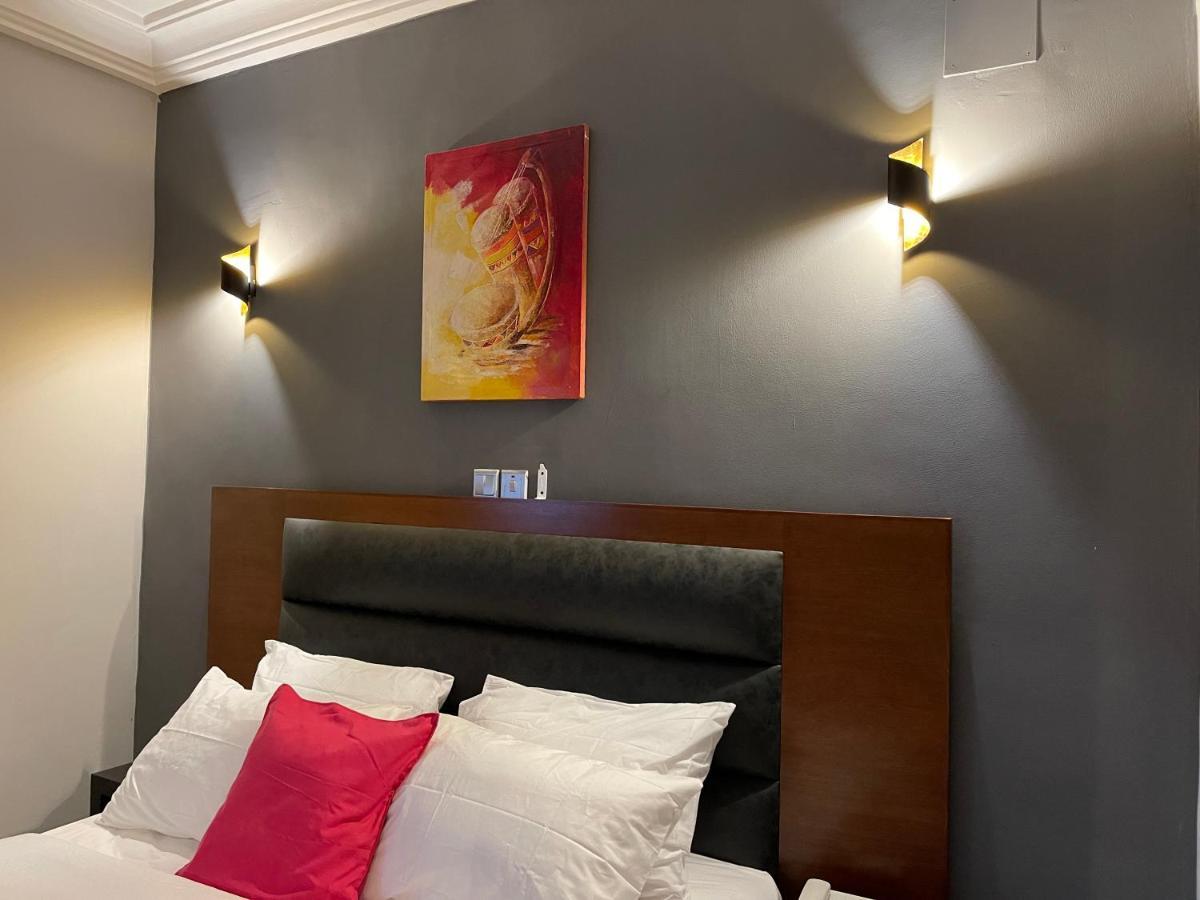 Yaoundé La Rochelle Hotel מראה חיצוני תמונה