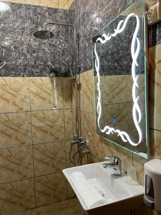 Yaoundé La Rochelle Hotel מראה חיצוני תמונה