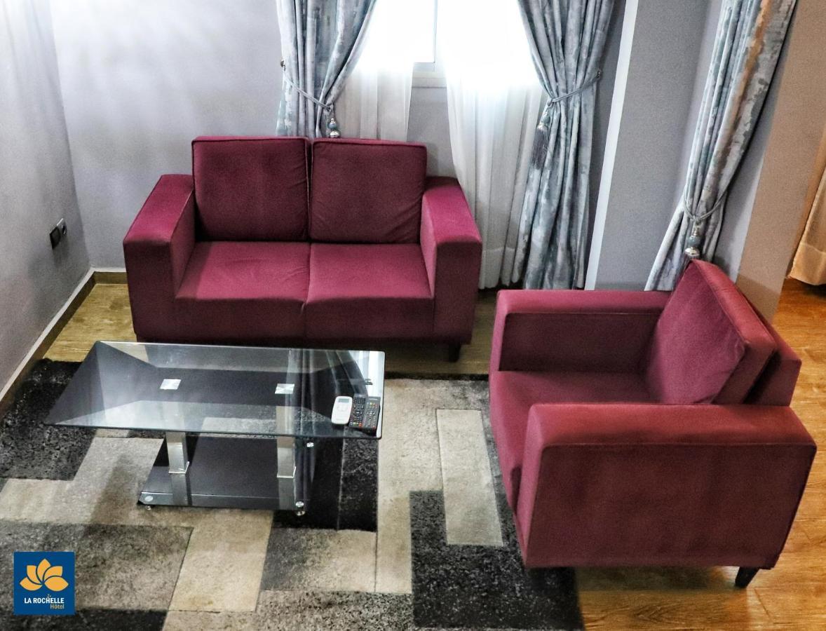Yaoundé La Rochelle Hotel מראה חיצוני תמונה