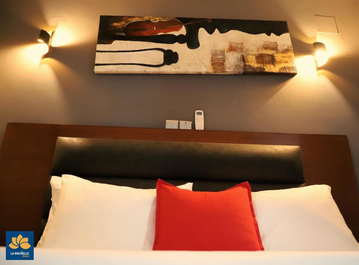 Yaoundé La Rochelle Hotel מראה חיצוני תמונה