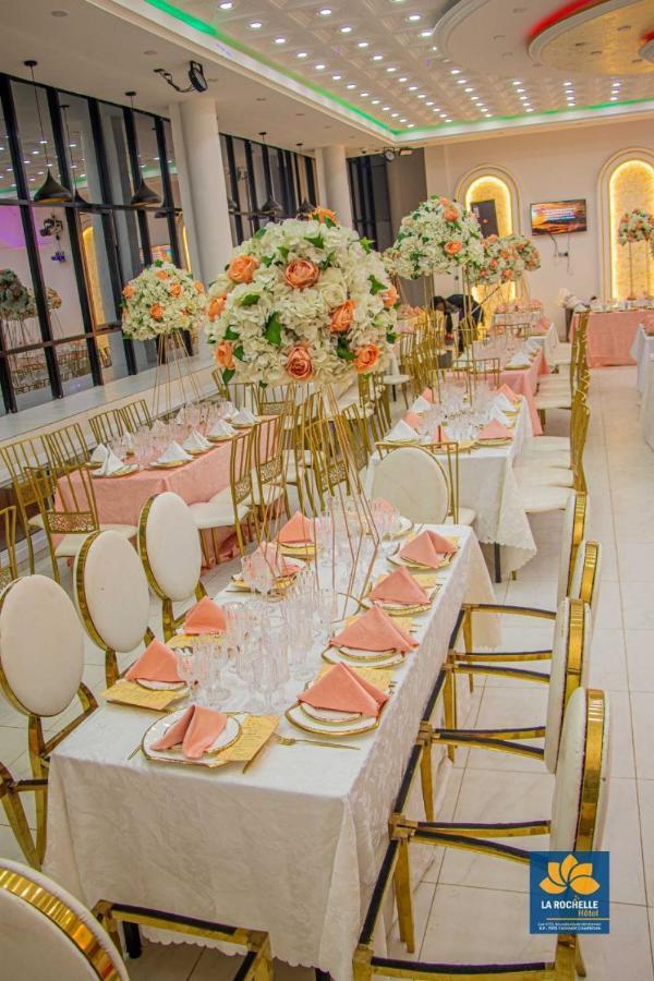 Yaoundé La Rochelle Hotel מראה חיצוני תמונה